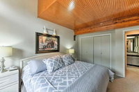 Cajun Chalet Mt. Crested Butte Condo Walk to Ski