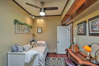 Santa Teresa Home w / 2 Patios Near El Paso