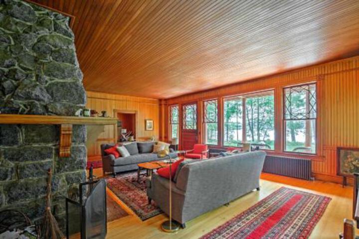 Restored Historic Lakefront Home W / Panoramic Views - thumb 1