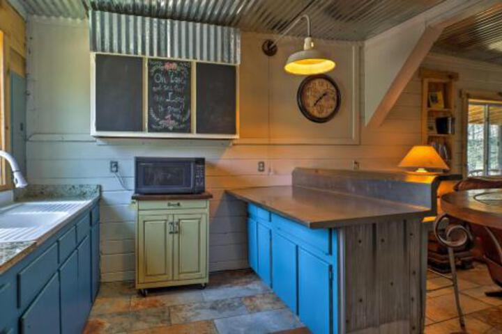 Summerville Cabin W / Private Creek / Blue Hole! - thumb 6