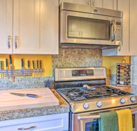 Modern South Whidbey House Steps to Tidal Flats! - China Accommodation