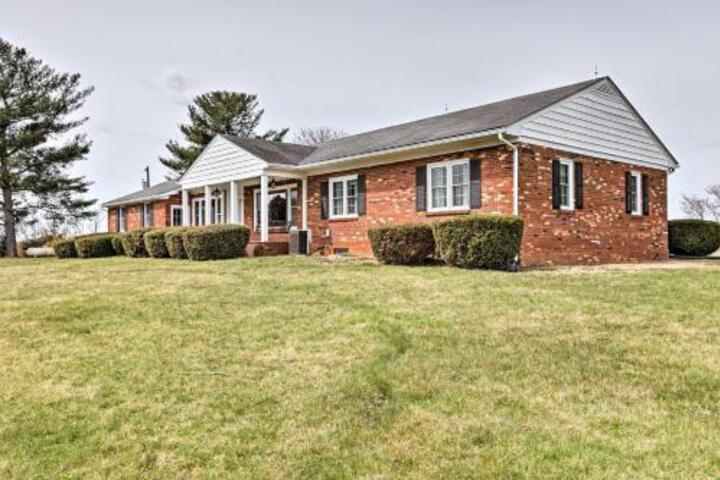 Quaint Elkton Home Near Shenandoah National Park! - thumb 4