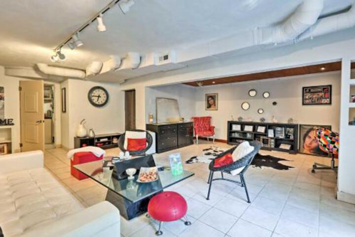Contemporary Cincinnati Apt With WiFi Near Kenwood! - thumb 0
