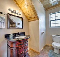 Cabin w / Theater Room by Palisade State Park - China Accommodation