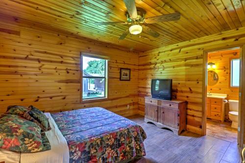 NEW! Dog Friendly Mountain View Cabin W / Porch! - thumb 1