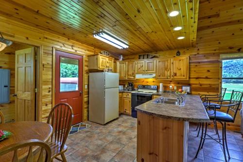 NEW! Dog Friendly Mountain View Cabin W / Porch! - thumb 6