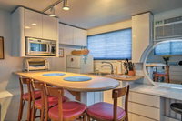 NEW Cozy Fire Island Studio Steps to the Beach