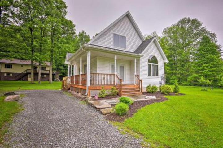 Poconos Home W / Game Room 10 Mins To State Park! - thumb 0