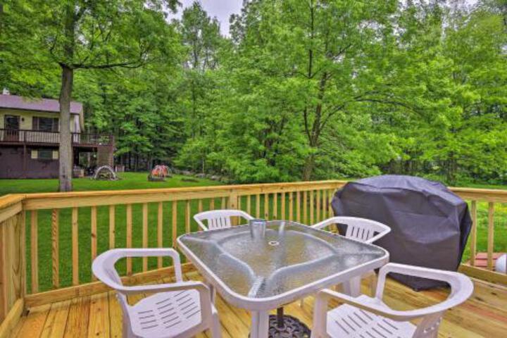 Poconos Home W / Game Room 10 Mins To State Park! - thumb 4