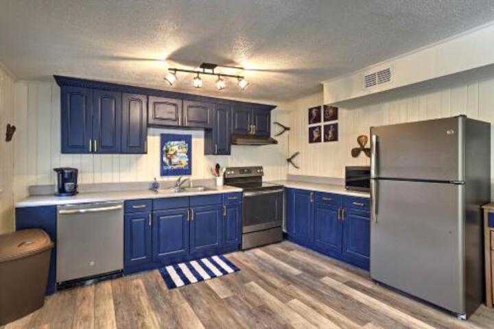 Classic Laguna Beach Condo 1 Block To Sand! - thumb 7