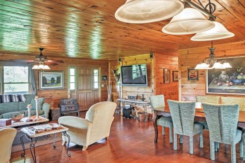 4BR Riceville Mountain Cabin W / Wraparound Porch - thumb 0