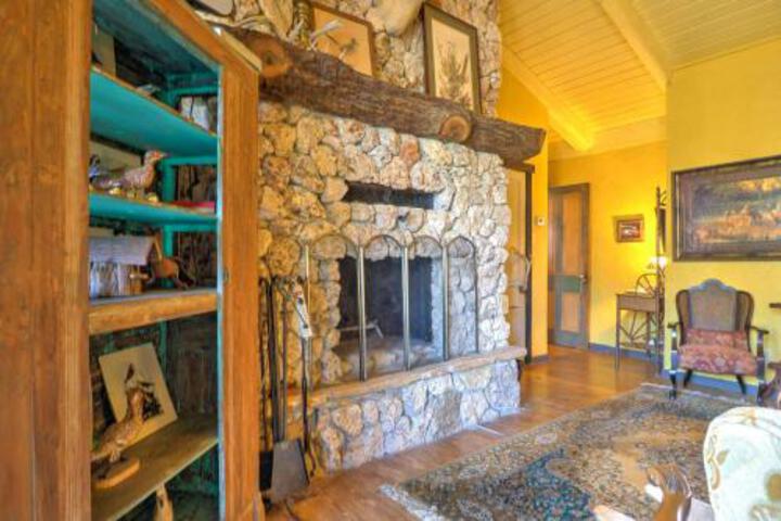 Spacious La Grange Cabin W / Lake Siesta Views! - thumb 6