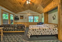 NEW Secluded Gone Hunting Cabin w / Hot Tub