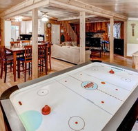 Arnold Cabin w / Nature Views in Blue Lake Springs - China Accommodation