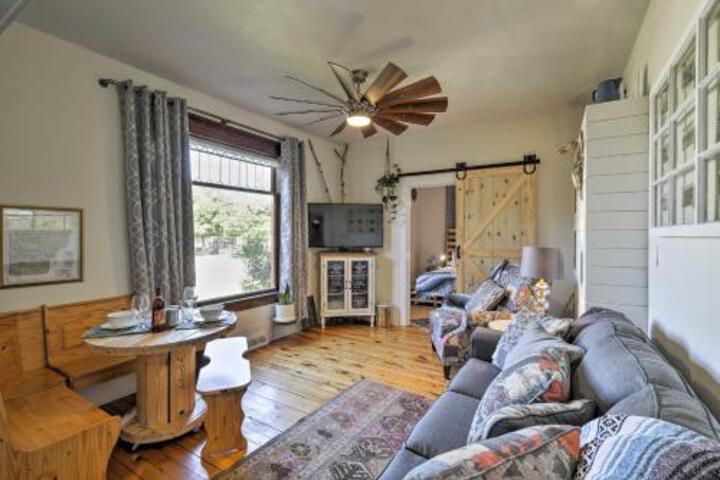 Collectic Farmhouse Suite! In Sturgeon Bay! - thumb 6