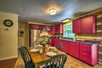 Cozy Cabin on 2 Acres Book Now for Polar Express