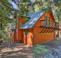 Cabin w / Wraparound Deck in Big Trees Village - Tourism Bookings