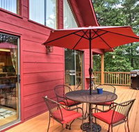 Inviting Murphy Cabin with Fire Pit  Mountain Views - Tourism Bookings