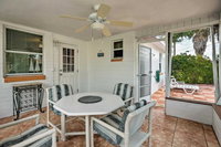 2BR Ormond Beach House w / Yard Walk to the Beach