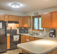 Charming Bushkill Home w / Large Deck  Pool Access - Tourism Bookings