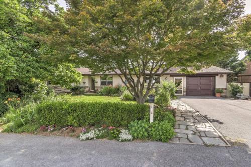 Harpers Ferry Apt. W / Pool Hot Tub & Tiki Bar! - thumb 5