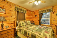 Bryson City Cabin w / Hot Tub  Fire Pit on Creek