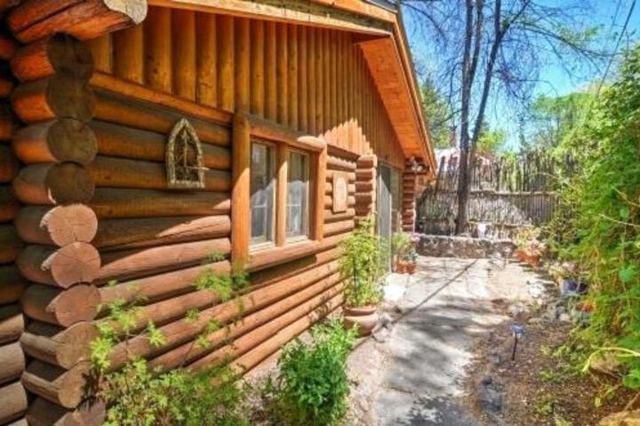 Private & Charming Santa Fe Studio Cabin W / Patio! - thumb 5