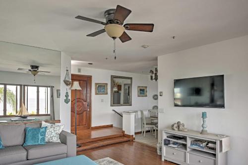 Quiet Avalon Townhome Villa W / Ocean View & Balcony - thumb 2