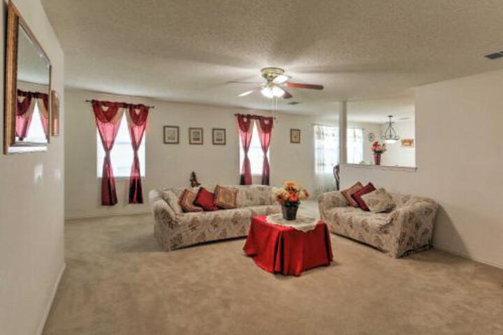 Fort Worth Home Near Downtown & Convention Center - thumb 1