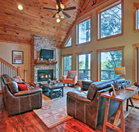 Blue Ridge Cabin with Wooded Views Deck & Hot Tub! - Tourism Bookings