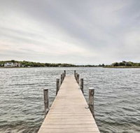 Sag Harbor Home w / Deck Dock  Private Beach - USA Accommodation