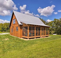 Greenfield Cabin with Screened in Porch  Fire Pit - China Accommodation