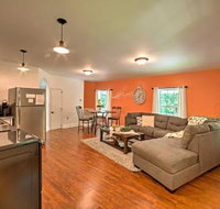 Cottage with Hot Tub  Fire Pit Near Mahantango Creek - Tourism Bookings