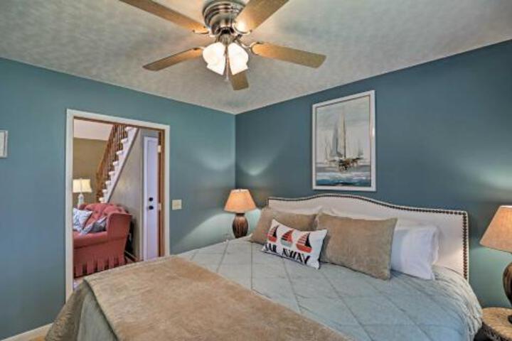 Home Near Owasco Lake W / Grill Fire Pit & 3 Kayaks! - thumb 4