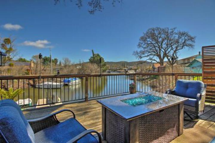 Cozy Clearlake Oaks Home W / Game Room Dock & Deck! - thumb 6
