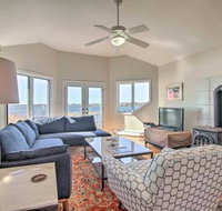 Home on Greenhill Pond with Panoramic Views  3 Decks - USA Accommodation