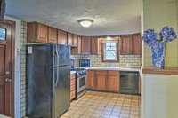 Home w / 2 Kayaks Deck  Views on Narragansett Bay