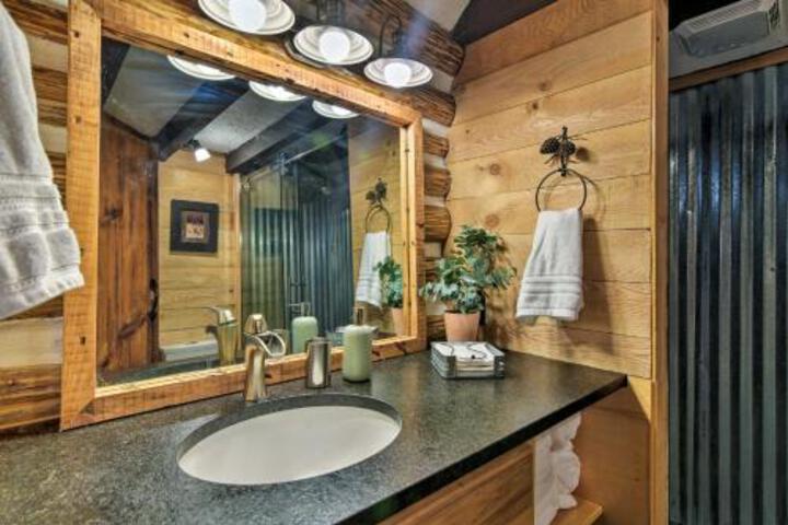 Quiet Log Cabin W / Mtn Views 17 Mi To Asheville! - thumb 4