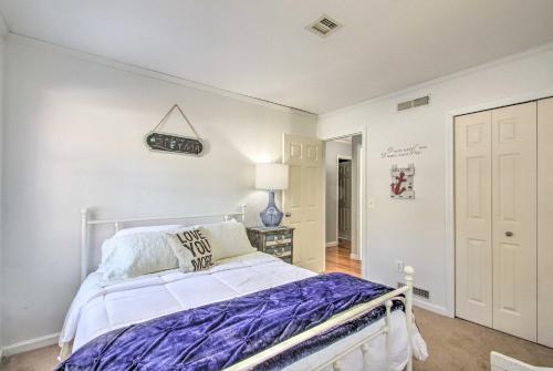 Locke Lake Home W / Private Beach Dock & Rafts! - thumb 3