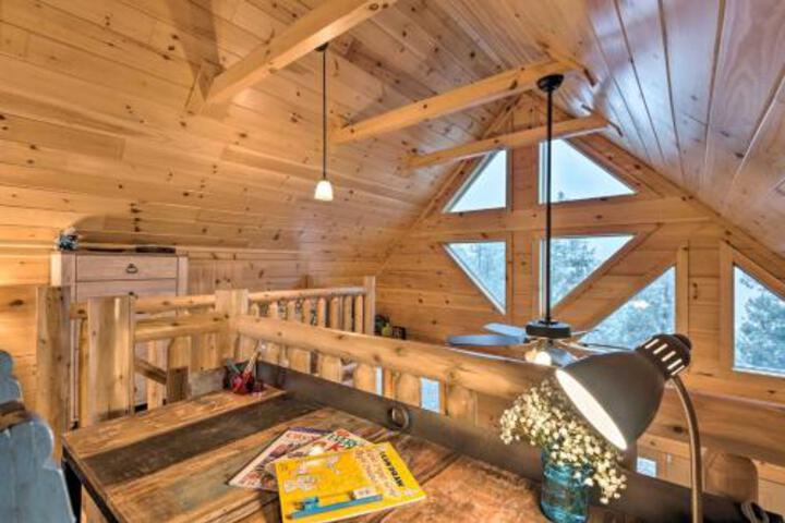 Cozy Log Cabin 1.8 Miles To Downtown Evergreen! - thumb 1