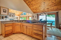 4 Acre Bryson City Mountain Home w / Deck  Grill