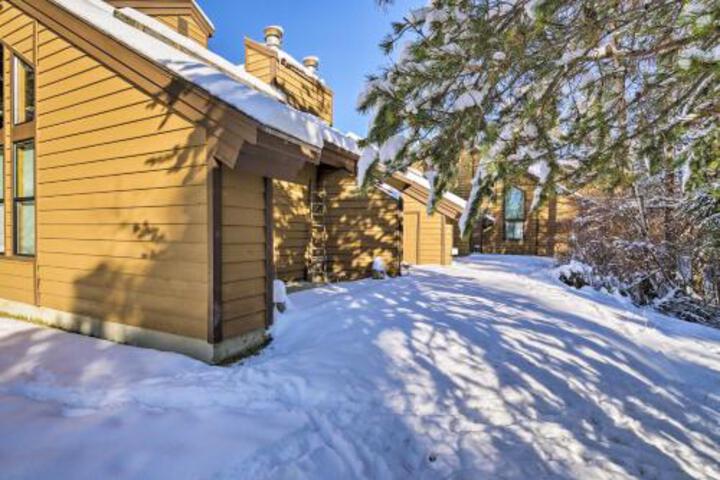 McCall Condo W / Kayaks SUP & More Walk To Lake! - thumb 1