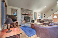 Wintergreen Home w / Deck  Community Amenities