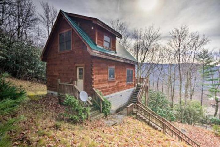 Beech Mountain Cabin W / 180Â° Views Near Hiking! - thumb 2