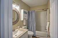 Amelia Island Condo w / Onsite Pool  Beach Access