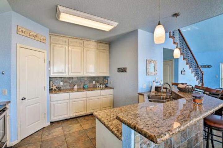 Oceanfront Sea Dreams Beach House By Jetty Park! - thumb 1