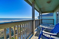 Oceanfront Sea Dreams Beach House by Jetty Park