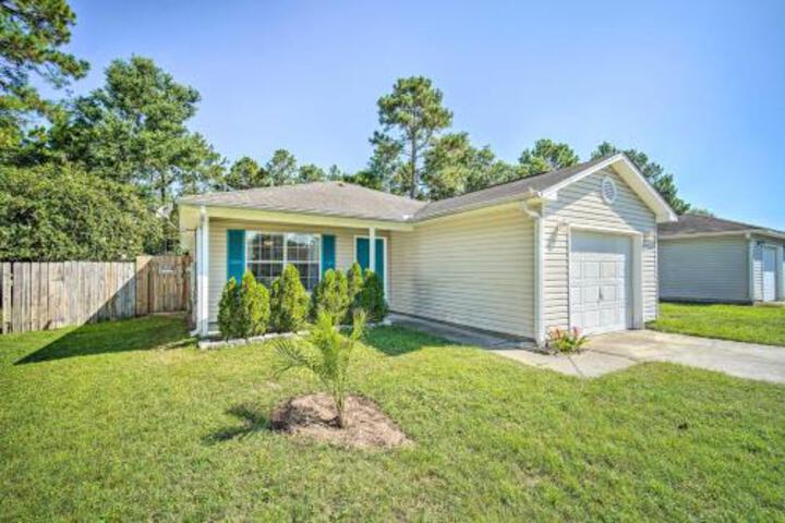 Pensacola Retreat W / Pool 9 Mi To Beaches & Dwtn! - thumb 1