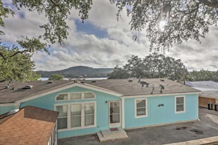 Waterfront Lakehills Home W / Pvt Dock & Lake Views - thumb 3