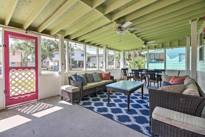 Tybee Island Home W / Decks & Porch Walk To Beach! - thumb 6